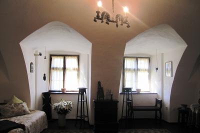 2011秋、ブルガリア等・東欧旅行記(36/52)：ブラショフ、吸血鬼伝説のブラン城