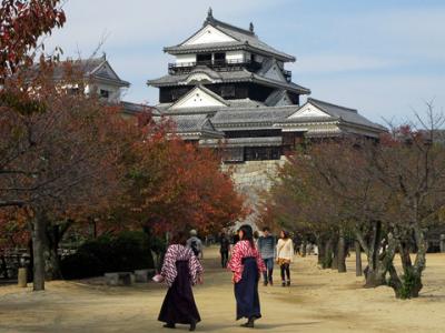 山の上の松山城