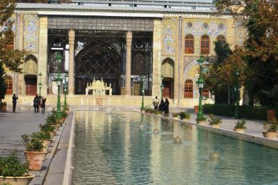 2012秋、イラン旅行記(2/56)：11月17日(1)：テヘラン(1)：ドバイ国際空港からテヘラン国際空港へ、ゴレスタン宮殿