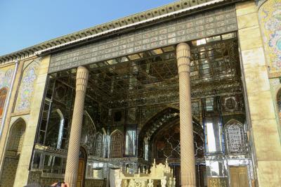 2012秋、イラン旅行記(5/56)：11月17日(4)：テヘラン(4)：ゴレスタン宮殿、謁見の間、玉座、イラン考古学博物館