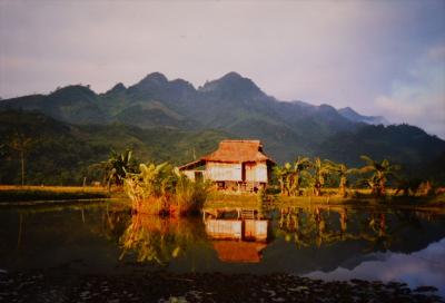 少し昔のベトナム旅行記９７年ハロン湾とマイチャウ