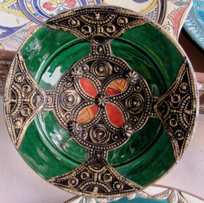 2012正月、モロッコ王国旅行記(49/49：補遺)：モロッコの陶器(4/4)：カスバ街道、壷、飾り皿、タジン鍋