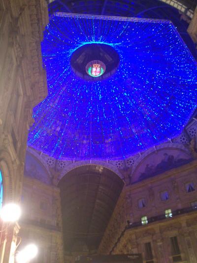 ミラノ大聖堂とガレリア クリスマスシーズン