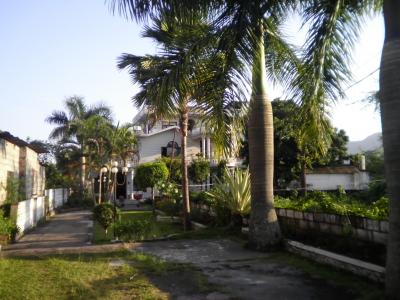 ネパール３５：　ポカラ　「ダムサイド」のホテル・チェック