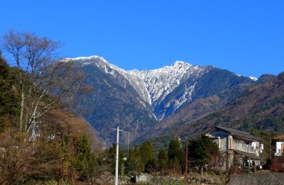 【国内134】2013.12木曽・名古屋ドライブ旅行1-権兵衛峠を越え，木曽に．道の駅日義木曽駒高原で昼食，桟，小野の滝