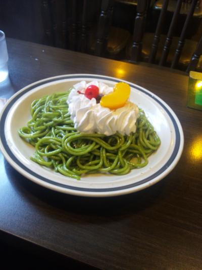 奇食の館　名古屋喫茶マウンテンの抹茶クリームスパを「登頂」