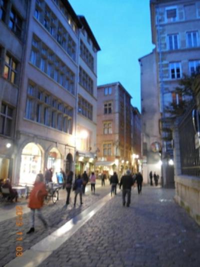 初冬のパリ・リヨンで一人街歩き?