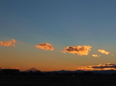 ２０１３年の有難う　埼玉県の夕日　鴻巣市　久喜市　夕日　冨士山