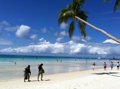 ボラカイ島の砂は、やっぱりパウダーだった。