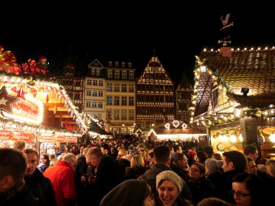 煌めくドイツのクリスマスマーケット7カ所を巡る旅1日目～フランクフルト　レーマ―広場～