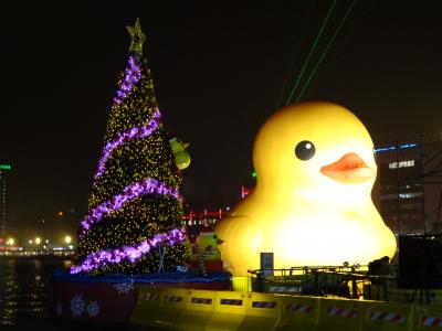 黄色小鴨が基隆港にやってきた！