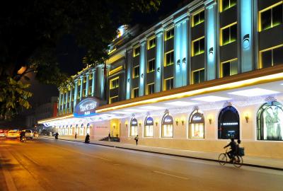 SaPa 少数民族の村々　15ハノイ 朝夕の散歩と「交通戦争」　