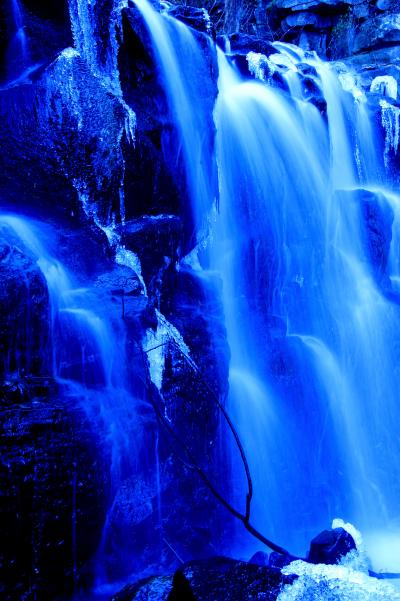 ◆みちのく須賀川・氷の八流の滝
