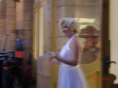 年末年始(2013~2014)、シンガポール・香港 とんすけ de PON!(その2 USSへ)