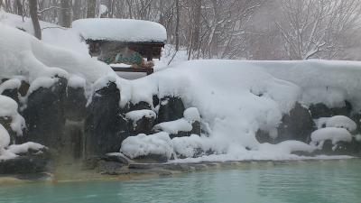 3歳初めての雪遊び、初めての雪見露天風呂　in　福島・野地温泉