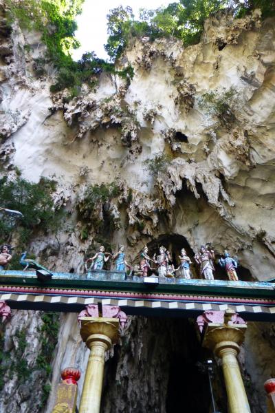 家族4人で海外旅行 クアラルンプール<マスジットネガラ&バツー洞窟&パビリオン編>