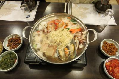 2013春、韓国旅行記26(17/19)：4月9日(15)：釜山、海鮮鍋の夕食、地下鉄でチャガルチ市場へ