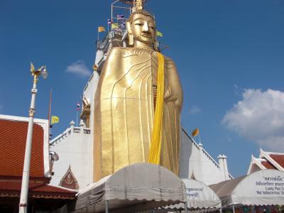 タイ・バンコク　路地散策と寺院巡り(テーウェート船着き場～アナンタサマーコム宮殿)　12年11月②