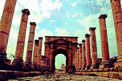 Jordan【7】2000年の時の彼方に - 形あるものは滅びゆくのが命運か／永き眠りから目覚めたジェラシュ遺跡