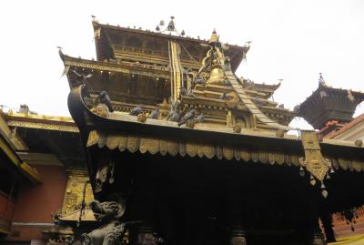 2014新春、ネパール旅行記(16/42)：1月23日(7)：パタン、黄金寺院、昼食の後にカトマンズ空港へ