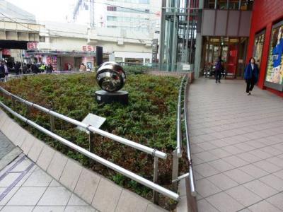 日本の旅　関西を歩く　大阪市北区の「梅田コマ劇場」跡地、ＨＥＰＦＩＶＥ、梅田芸術劇場、毎日放送周辺