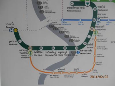 bkk3回5水曜2午前BTSタラートプルー駅とBRTラチャプラロップ駅が通じてるのを見る