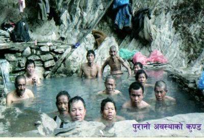 ネパール５０：　シンハ温泉郷　温泉効き過ぎか？　「ぶったおれる！」 
