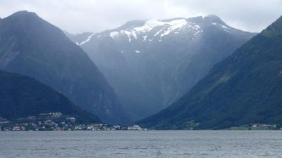 北欧２カ国とちょっと南国の旅 （２）- ノルウェードライブ編・オスロ～ヴォス