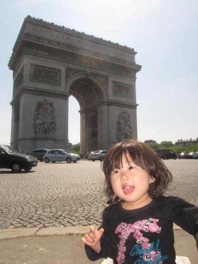 子供(1歳3ヶ月)と一緒にバルセロナ・パリ旅行 *パリ 1日目編*