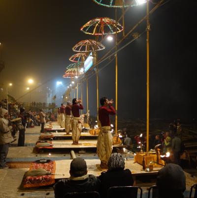 2013 インドへ　Shanghai・Delhi・Varanasi・Agra　興奮のプジャーとゲストハウスの晩ご飯 編