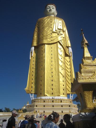 2013 モンユワ名所めぐり前半・山頂のどデカい大仏に行ってみました！