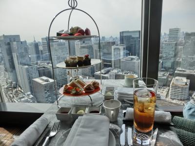 アフタヌーンティーとバーへ☆東京ホテル