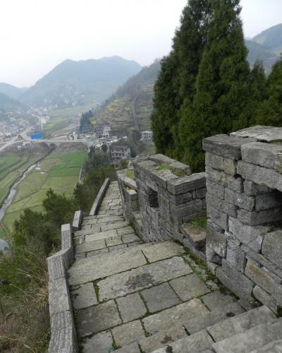 中国南部・少数民族の村々と鳳凰古城を訪ねる。南方長城