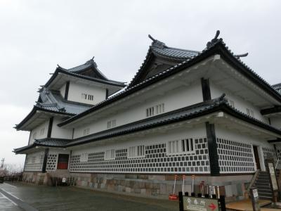 青春18きっぷ一人旅 北陸一泊二日 (1日目 100名城・金沢城散策)