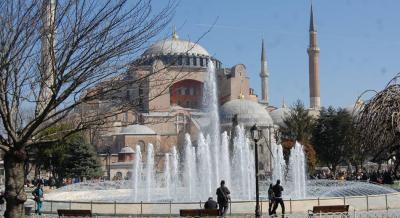 2014 ISTANBUL−?( Ayasofya)