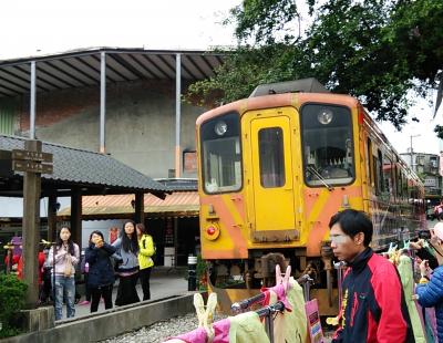 2014年春 台湾縦断3泊4日 高雄・台北・九ｲ分・十分・淡水（3日目十分と平渓線）