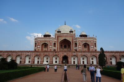 初めて降り立った神秘の国インドでの小旅行 ～３つの世界遺産を巡るデリー半日観光～