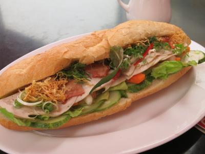 ハノイの街歩き＆山岳少数民族の町サパ