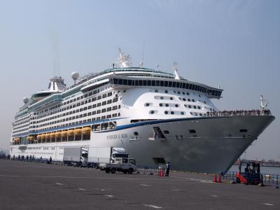 ボイジャー・オブ・シーズ名古屋港に初寄港