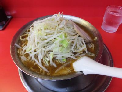 麺でる　（お店と店主とのトーク、凄いラーメン）