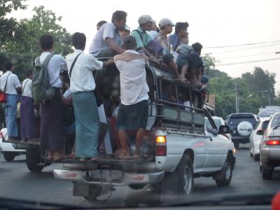 未知の国ミャンマーへ１人旅！！　　バンコクでツレと待ち合わせ？！　1日目