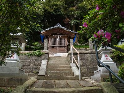 滝の坂不動（吾妻神社）