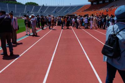 ２０１４年５月　さよなら　国立競技場　見学　中