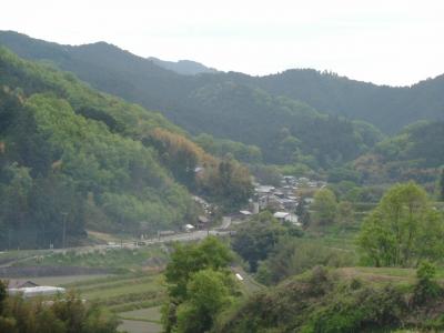 万歩ハイキング　−　　天武天皇と持統天皇ゆかりの地を訪ねて