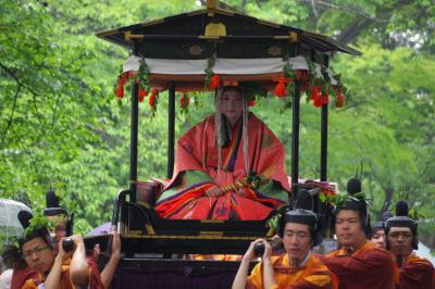 2014 葵祭　雨にむせぶ加茂街道を行く王朝行列