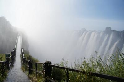 3週間でアフリカ南部を縦断 #5 ビクトリアフォールへ3日間のバスの旅 (#5 Three day bus trip to Victoria falls)