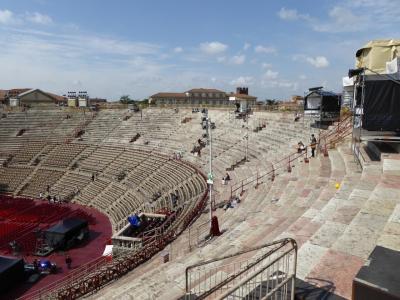初夏の優雅な北イタリア旅行♪　Ｖｏｌ２６（第３日目午前）　☆ベローナ（Verona)：ローマ帝国のアレーナ（Arena)を鑑賞♪