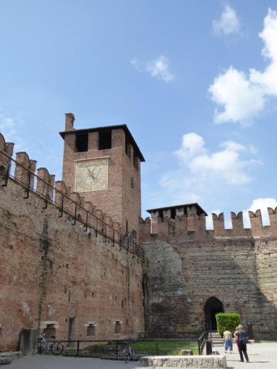初夏の優雅な北イタリア旅行♪　Ｖｏｌ２８（第３日目午前）　☆ベローナ（Verona)：スカラ城（カステルヴェッキオ：Castel Vecchio）を鑑賞♪