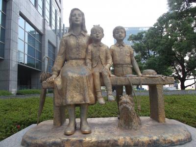 銅像 こども像 府中市】これはなんだ？！公園にあった不思議な銅像。実はあの方