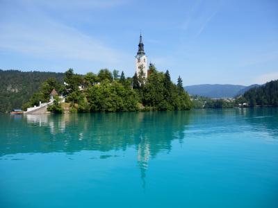 スロベニアの旅　　（ブレッド湖～聖マリア教会～ブレッド城）